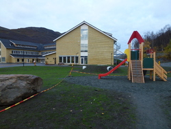 Nyskolen lekestativ Nyskolen lekestativ
