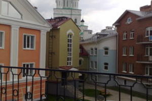 29072008403_250x333