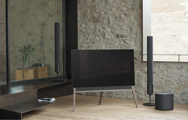 header TV