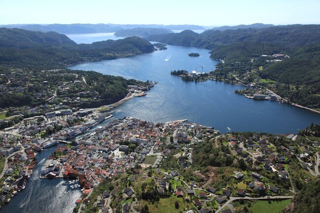 Flyfoto av Flekkefjord by