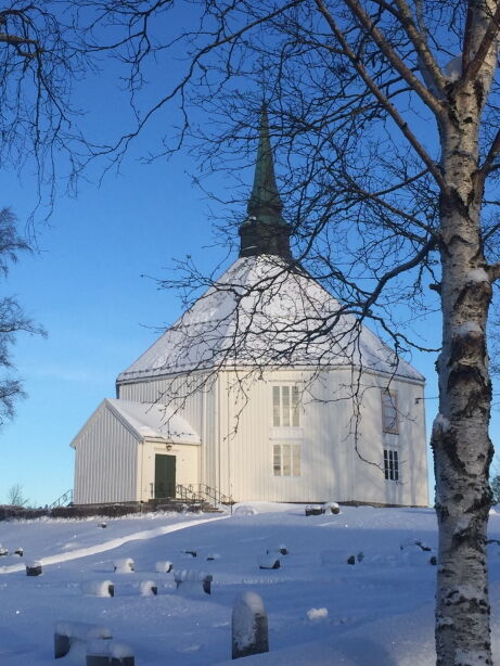 Hemne Kirke vinter