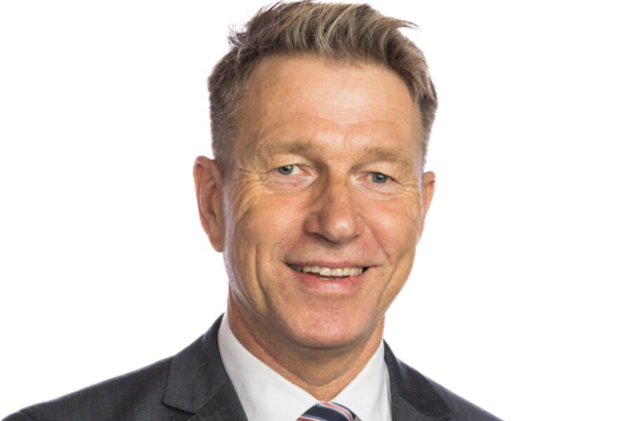 Terje Lien Aasland har fagbrev som energimontør fra 1986 og jobbet ved Skiensfjordens Kommunale Kraftselskap fra 1982-1994, Norsk Elektriker- og kraftstasjonsforbund 1994-1999 og i EL & IT-Forbundet 1999-2005 før han ble stortingsrepresentant for Arbeiderpartiet i 2005. Foto: Stortinget.