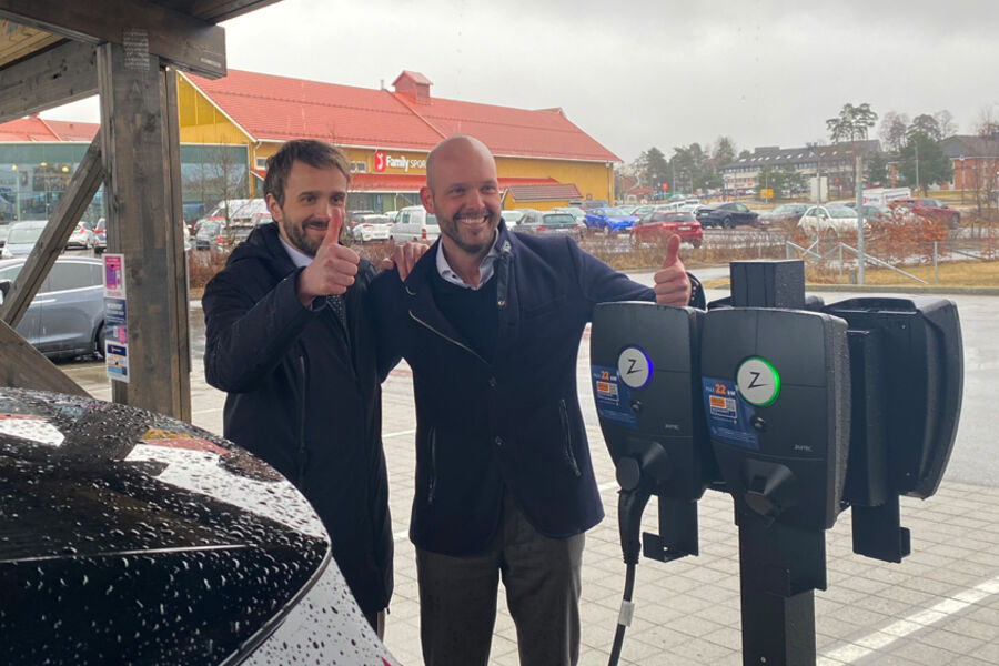 Næringsminister Jan Christian Vestre (til venstre) sammen med Sarpsborg-ordfører Sindre Martinsen-Evje. Foto: INSPIRIA