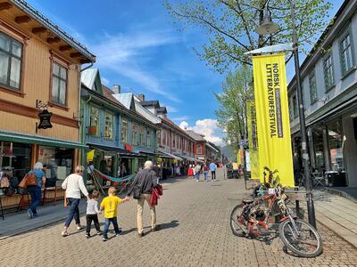 Litteraturfestivalen fyller gågata i Lillehammer sentrum