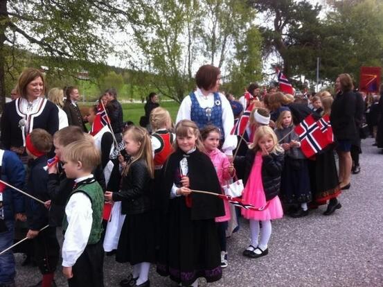 17 mai halsa