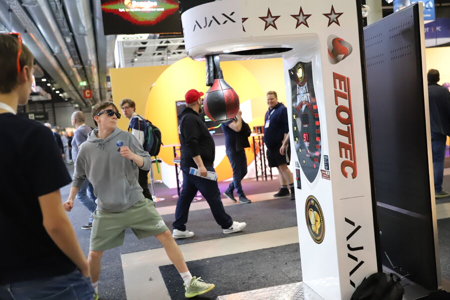 Eliaden 2024 er for alvor i ferd med å fylles opp. Bildet viser en populær aktivitet fra Elotecs stand i 2022. 