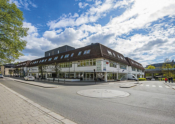 Toothfairy har nylig tatt over 2000m² på løkketangen senter og er i full gang med å etablere det som skal bli en kreativ HUB innenfor blant annet norsk musikkindustri