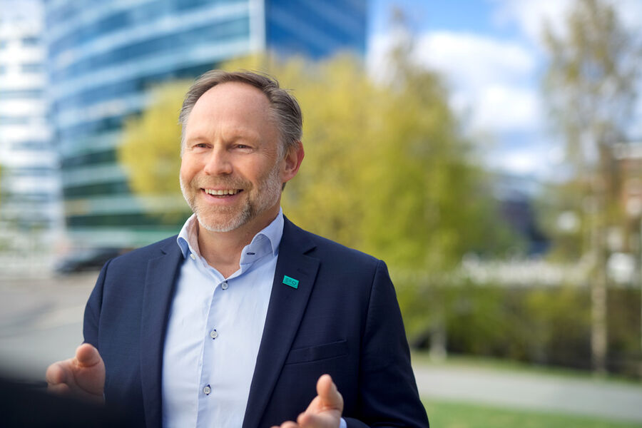 – Med lanseringen av solklare bygg legger EFO forholdene til rette for solcelleanlegg i borettslag, næringsbygg og privatmarkedet, sier adm. direktør Frank Jaegtnes i EFO.