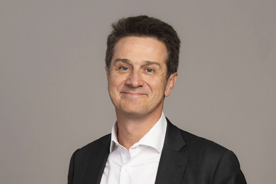 Konserndirektør i Schneider Electric AS, Philippe Delorme, som leder hele Europa, besøkte nylig Norge Under hans opphold delte han synspunkter om energieffektivisering som en «detox»-kur fra olje og gass og pekte på de katastrofale konsekvensene av manglende satsning på det. Han kommenterte også strømstøtteordningen.