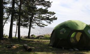 Telting ved sjøen, Krokstrand og Skjelavika Foto_Esben Eyde
