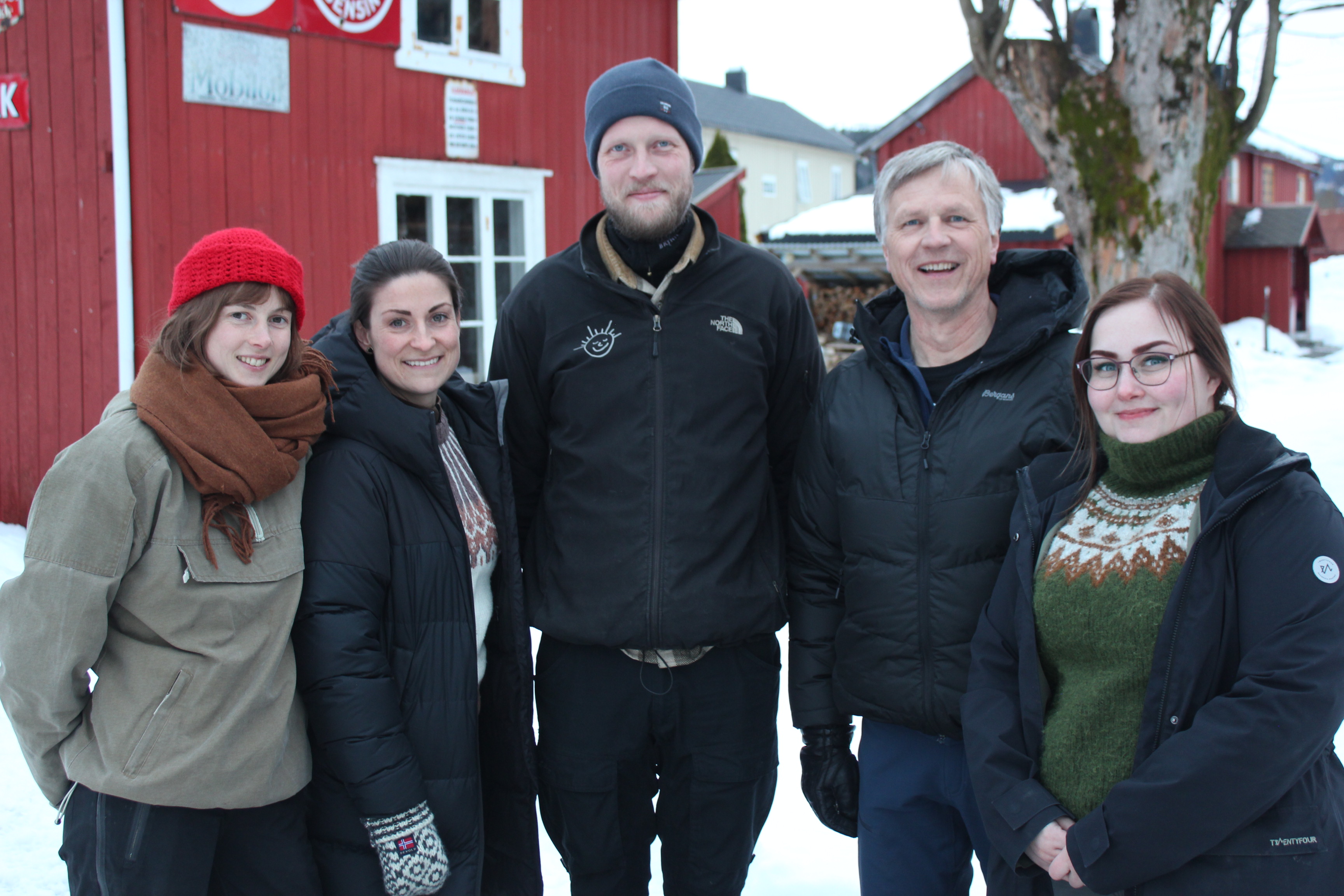 Bilde: Prosjektlederen i Heim Runa Tunheim sammen med prosjektledere fra de andre pilotkommunene Kvitsøy, Vinje, Sør- Aurdal og Rollag