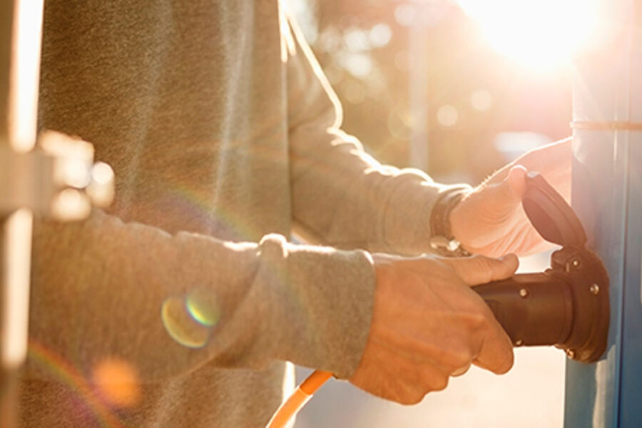 NAF har valgt å avvikle NAF Lade, og heller slå seg sammen med appen Elton.