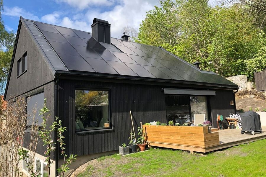 Denne boligen har BIPV på taket. Foto: Karen Byskov Lindberg, NTNU