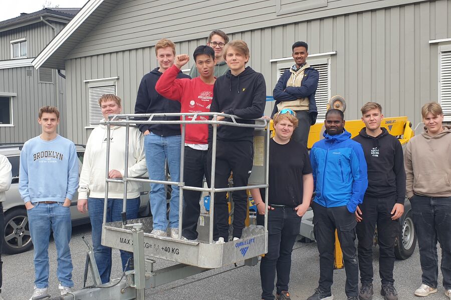 200 nye lærlinger er blitt formidlet gjennom Elfagenes Opplæringskontor Buskerud. Gjennom «IntroUkene» blir de godt rustet til å møte sine respektive arbeidsplasser. Foto: Elfob.