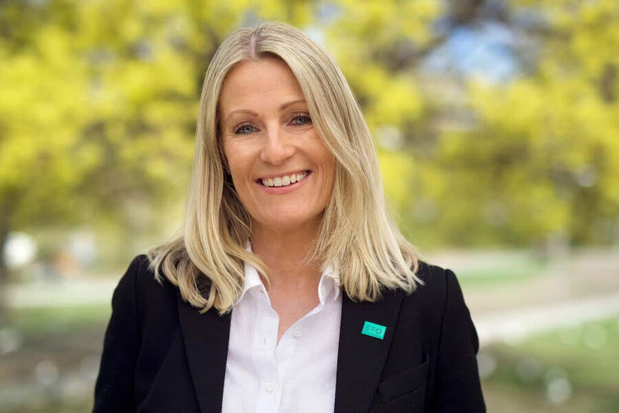 Dagens sparkes i gang av Daglig leder i Lyskultur, Ida Thorendahl, som er konferansier gjennom hele dagen.