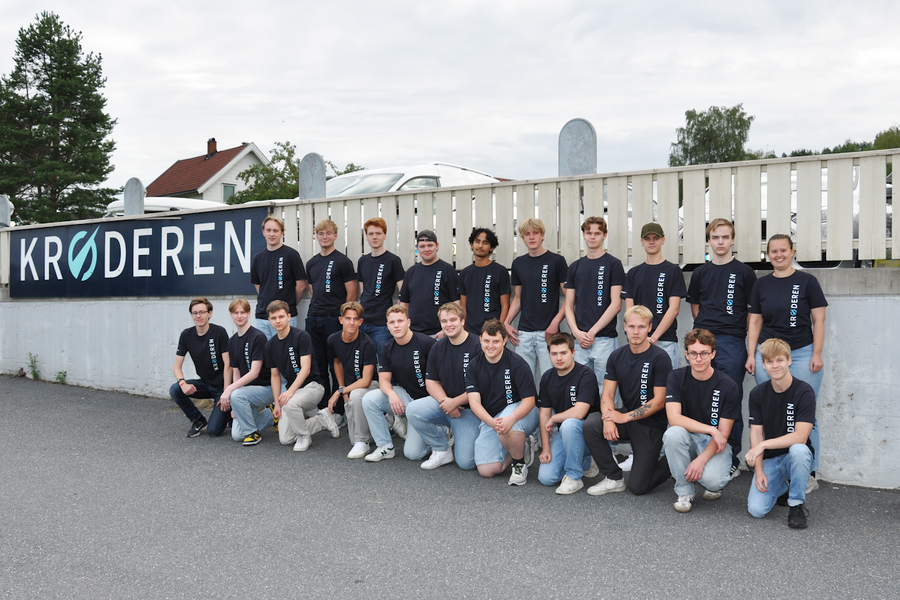 Krøderen Elektro skrev kontrakt med 21 lærlinger i høst, som er rekordmange for bedriften. Foto: Krøderen Elektro.