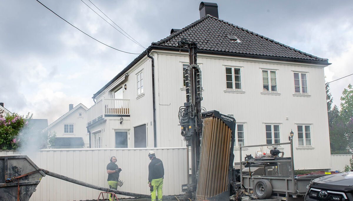 Revidert energiemerkeordning for bygninger skal ta hensyn til hva slags energi en bygning forsynes av. Foto: Norsk Varmepumpeforening