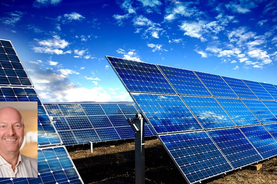 - Selv om det er mye snakk om solenergi for tiden, er Norge fortsatt bare i startgropen. Vi ligger langt etter andre nord-europeiske land, sier prosjektdirektør Svein Bogerud Arnesen. Foto: Nelfo