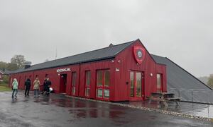 Såner brannstasjon tildelt Byggeskikkprisen 2022. Foto_ June C. Ormstad