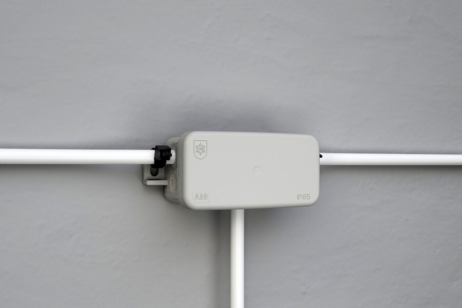 AP45 er en ny kompakt og bærekraftig koblingsboks som er produsert i resirkulert materiale.