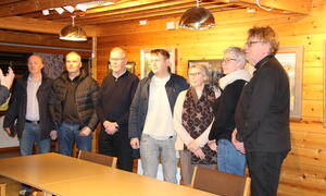 På bildet (fra venstre): Komiteen;Stig Ove Rosvoll, Odd Holsetstuen, Lars Indreiten, Gøran Tamminen, Jorunn Seter, Guri Reiten, Dagfinn Thomassen.