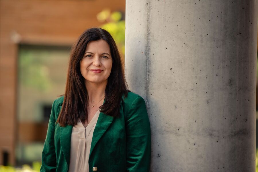 NHO Byggenæringens administrerende direktør Nina Solli er bekymret for byggenæringen de kommende årene om det ikke iverksettes drastiske tiltak. Men det haster! Foto: NHO Byggenæringen.