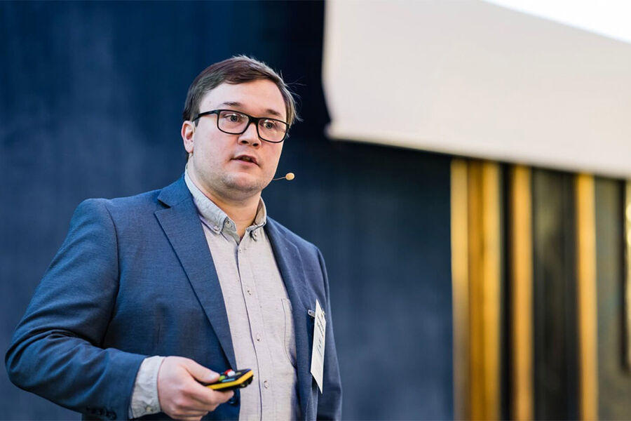 David Lund i Prognosesenteret. Foto: Thomas Eckhoff for Norsk Varmepumpeforening.