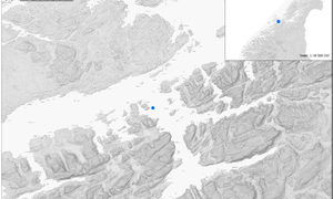 På bildet: Oversiktskart; plassering av lokaliteten, markert med blå sirkel.