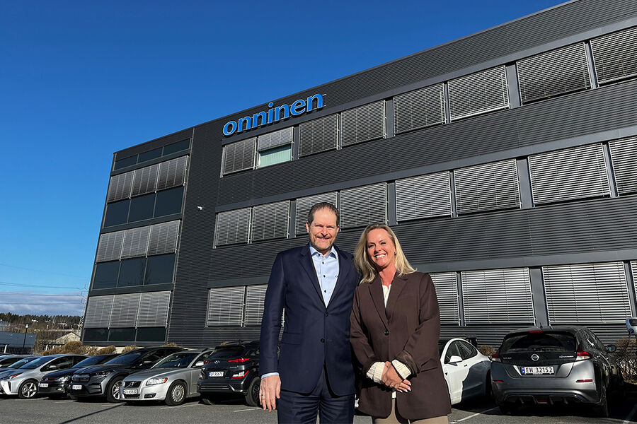 Jørn-Are Bergh, direktør Onninen, og Hilde Kristoffersen, administrerende direktør i Kesko Norge.