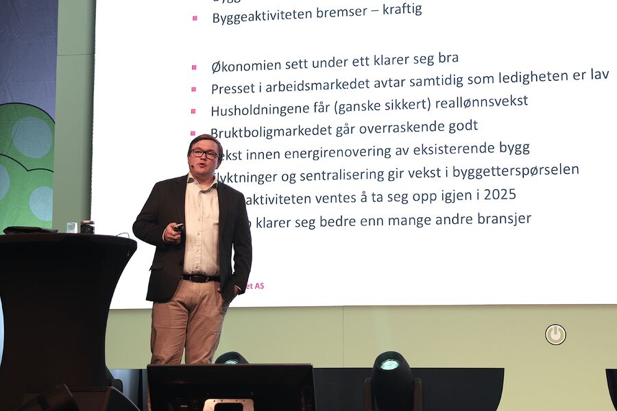 David Lund fra Prognosesenteret hadde med seg både gode og mindre gode nyheter for elektrobransjen de neste to årene.
