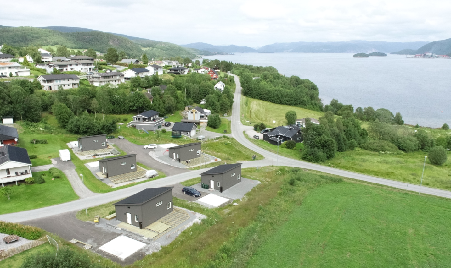 Foto: UngHeim boliger på Skogrand med fjordutsikt