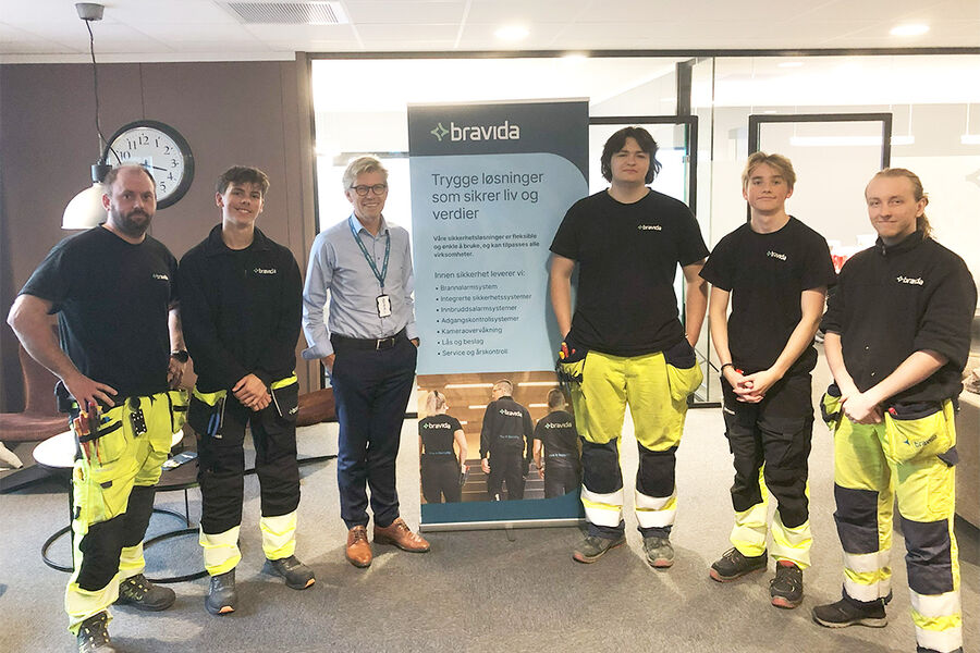 Inntak av lærlinger er et viktig virkemiddel for å redusere den kommende bemanningskrisen. Med 520 lærlinger innen alle sine fagområder, sikrer Bravida nødvendig fagkompetanse også i fremtiden.