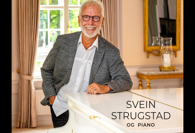 Bilde: Svein Strugstad og piano. Svein Strugstad Art Media.