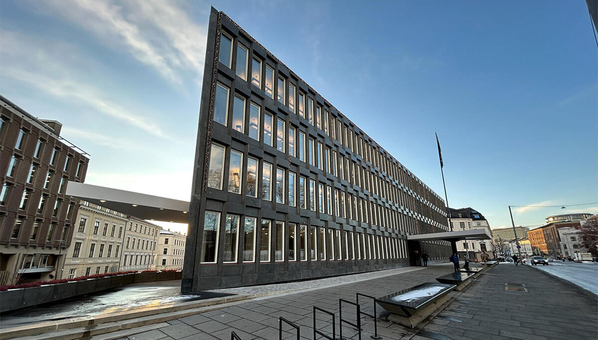 I dette ikoniske bygget, Ambassaden, i Henrik Ibsens gate i Oslo, har Instell levert all automatikk i forbindelse med rehabiliteringen av bygget. Foto: Fokus Rådgivning AS.