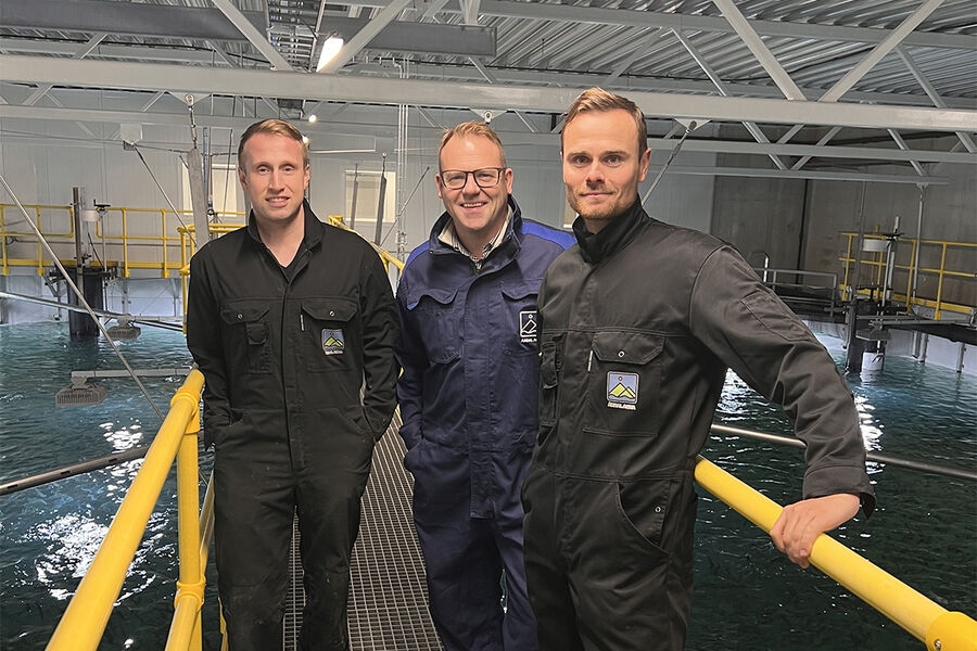 På bildet ser vi gjengen som har jobbet tett sammen fra venstre, Sigvart Riska Onninen, Kim Due-Sørensen NEK Kabel, Morten Haaland Rønning Elektro.