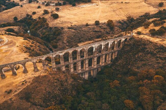 Foto- Illustrasjonsbilde - pexels.com - Geodata - fjerning av grensemerke