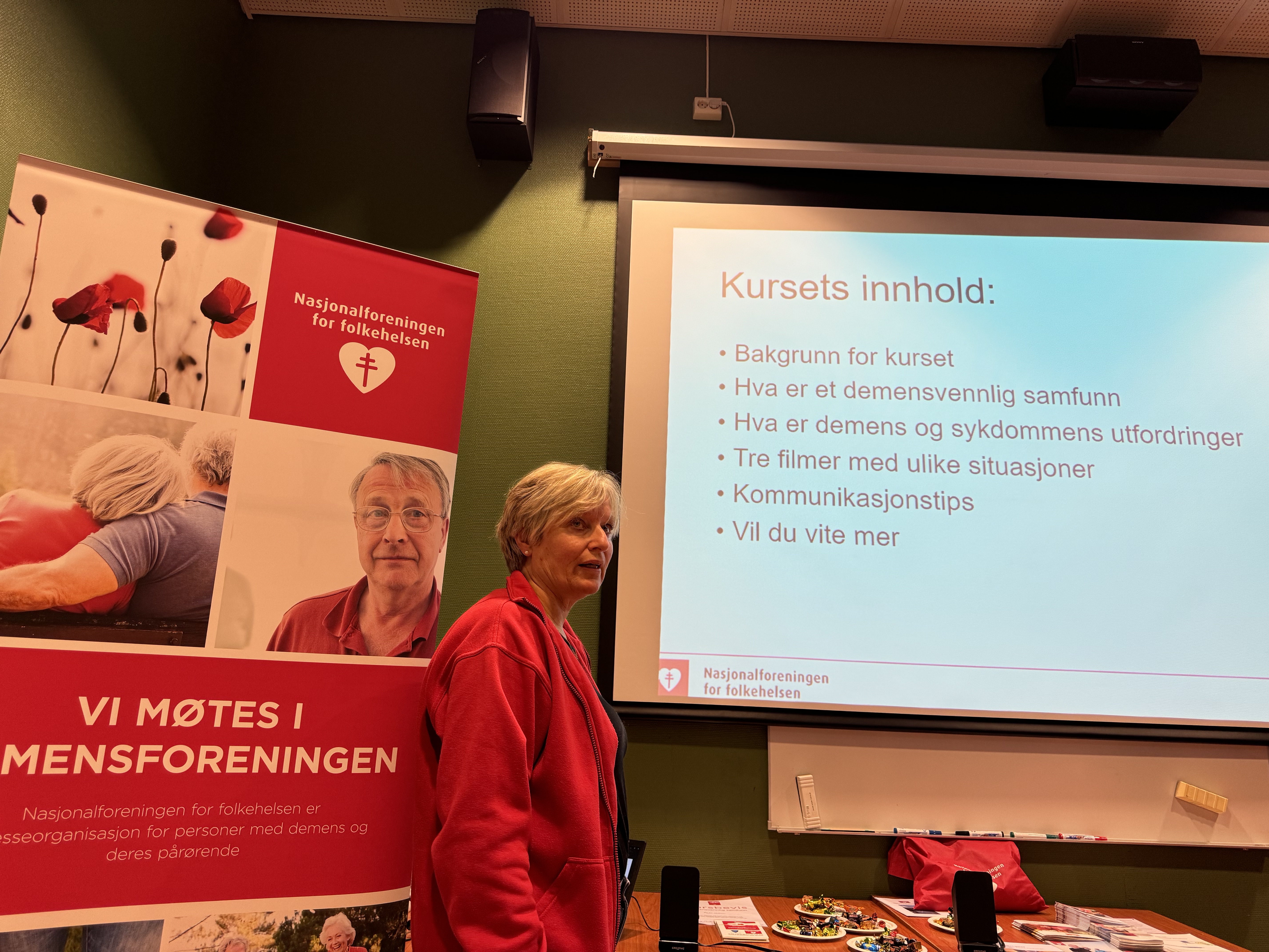 Foto: Kursleder Tove Karin Halse Lervik fra Folkehelseforeningen, Halsa Demensforening 