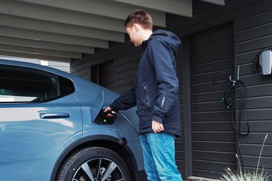 Hele 64 000 bileiere lader elbilen uforsvarlig hjemme. Illustrasjonsfoto: NAF