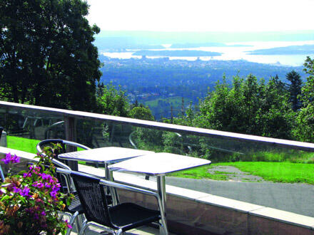 Holmenkollen rest1