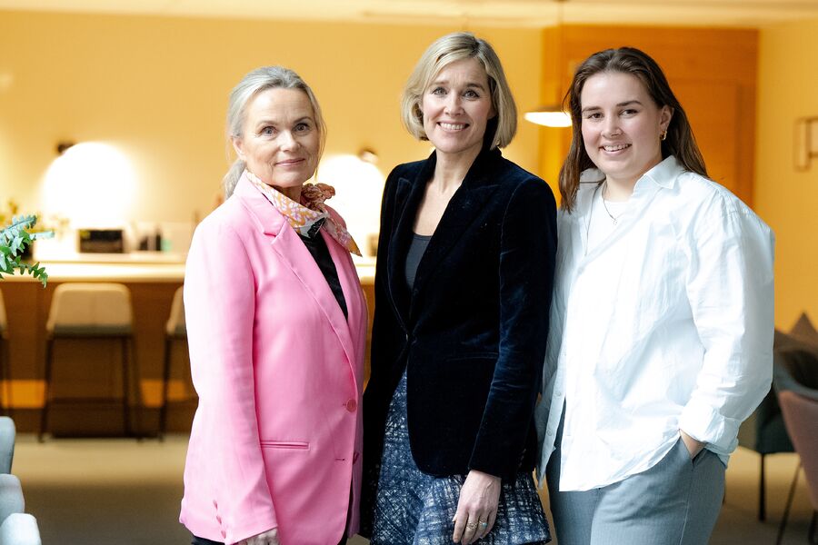 Guri Gjørven Korshavn, Maren Synnevåg og Marte Seeberg i Columbus gleder seg til å lansere kvinnenettverket C/her i Norge 20. mars der flere kjente medieprofiler kommer. Foto: Thomas Brun/NTB