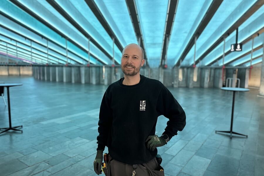 Dette er et spennende miljø å jobbe i, sier avdelingsleder Ola Stokka. Foto: LOS Elektro