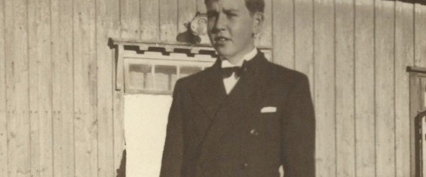 Rolf Olav Hobæk stakk av hjemmefra for å krige mot nazistene. På Hadeland ble han kort tid etter krigsutbruddet skutt og drept. Foto: Ukjent
