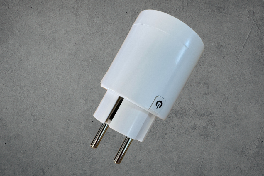 Nkom har avdekket at smartpluggen SG Smart Plug 4500135 har alvorlige mangler. Foto: Nkom