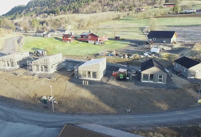 Dronebilde som viser boligoppføringen.