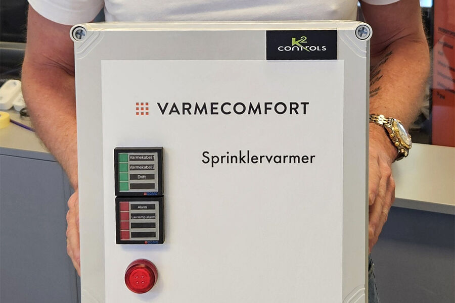 – Formålet med styreboksen er å øke sikkerheten i bygg der sprinklerør kan bli utsatt for kulde, sier Lars Ruud, daglig leder i Varmecomfort. – Formålet med styreboksen er å øke sikkerheten i bygg der sprinklerør kan bli utsatt for kulde, sier Lars Ruud, daglig leder i Varmecomfort.