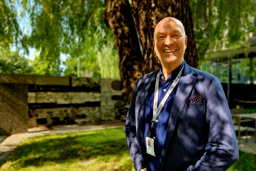 Eliaden-general Svein Bogerud Arnesen kan fortelle at det er stor interesse for Eliaden 2026. Ett år før arrangementet, er nær 80 prosent av utstillerarealene belagt. Foto: Sølvi Aasen.