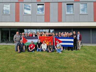 Delegater og gjester på NKPs 32. kongress