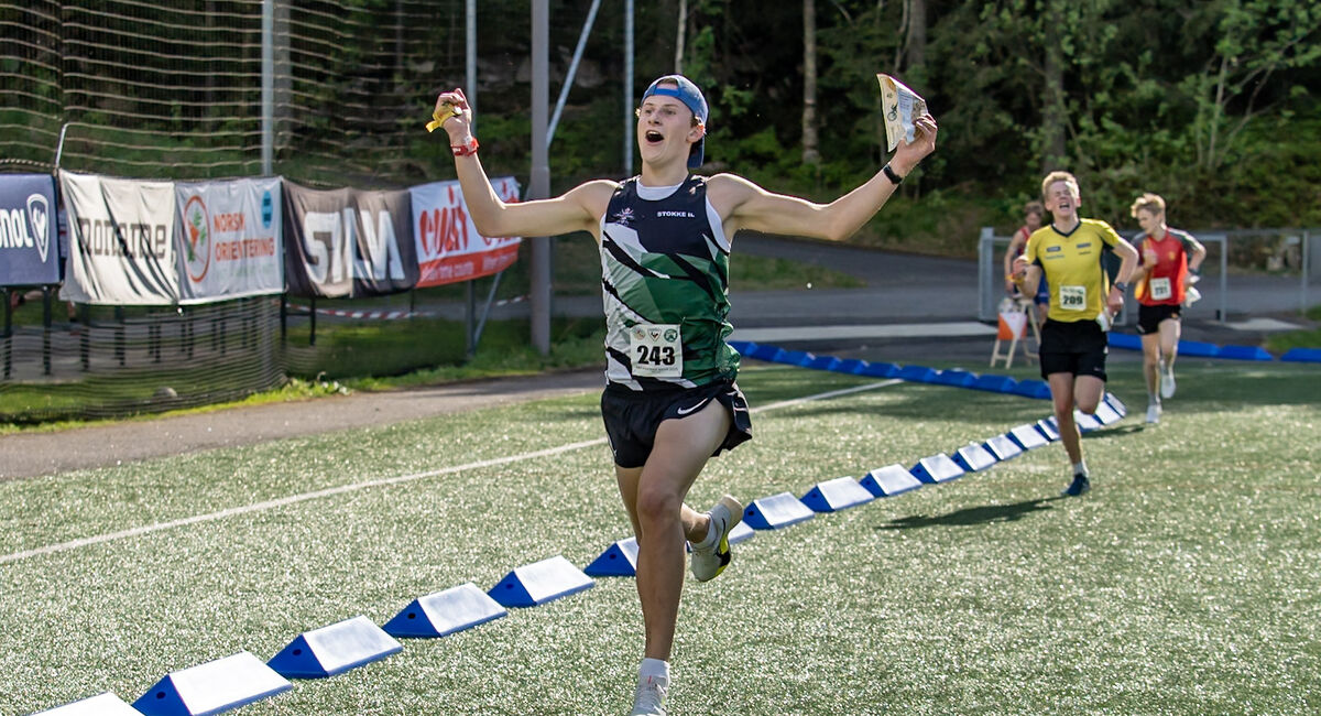 Magnus Sigurdsson spurter inn til NM-gull. Foto: Terje W. Pettersen