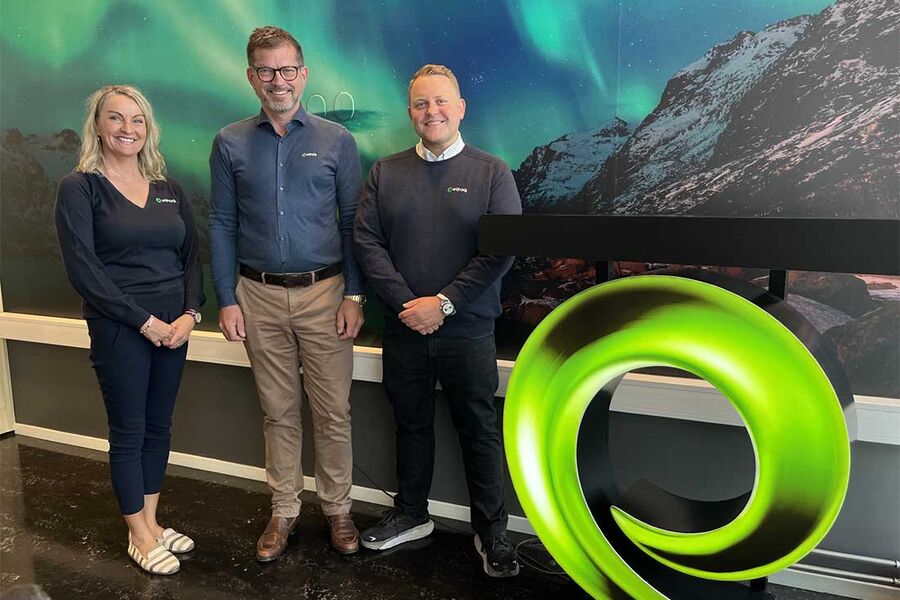 På bildet ser vi fra venstre, kjedekoordinator Ann-Kristin Rauntun, kjededirektør Knut Klefsås, og medlemsutvikler Stein-Helge Eide.