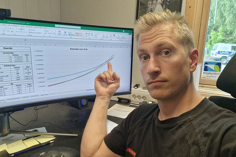 - I mange år ble vannbåren varme sett på som det riktige og selvfølgelige valget i nye boliger. I moderne boliger med lavt energibehov, som følger TEK17 standarden, er det ofte et overdimensjonert og kostbart system, påpeker daglig leder Sindre Krågsrud i Løvlie AS.
